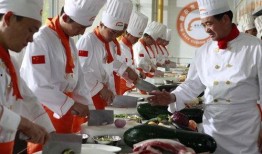 郑州厨师爆料视频最新,揭秘后厨不为人知的秘密